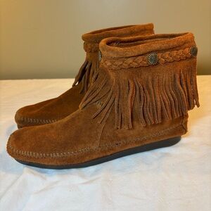 Minnetonka Fringe Moccasin Booties Women’s Brown Suede Back Zip Size 8
